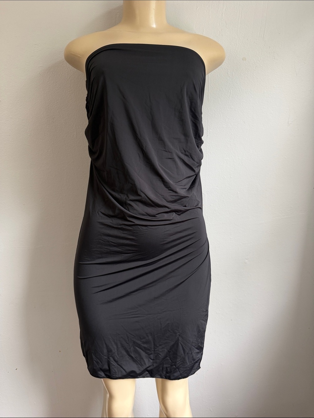 Lulus mini black dress size M